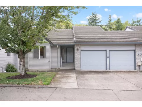 2217 NE 179th St #E10, Ridgefield, WA 98642