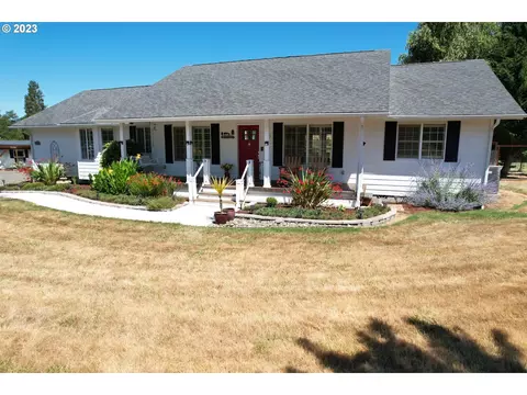 1870 Plat I Rd, Sutherlin, OR 97479