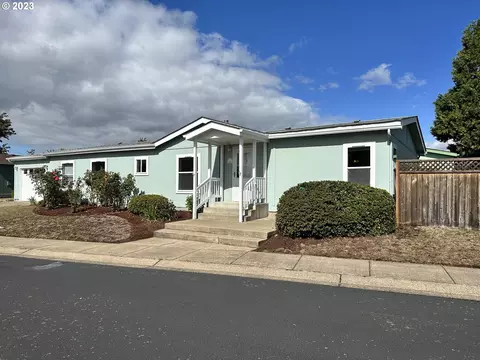 4055 Royal Ave #68, Eugene, OR 97401