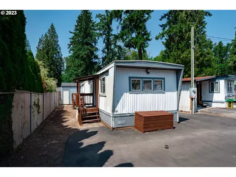 6823 SE Mabel Ave #12, Milwaukie, OR 97267
