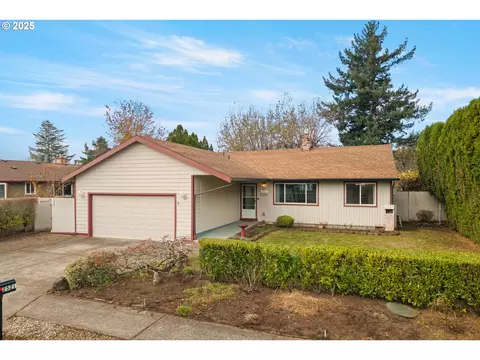 2521 SE Clark Ct, Troutdale, OR 97060