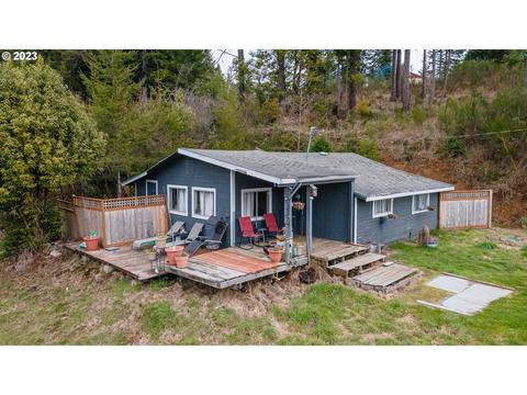 94271 Oregon Ln, North Bend, OR 97459 photo 1
