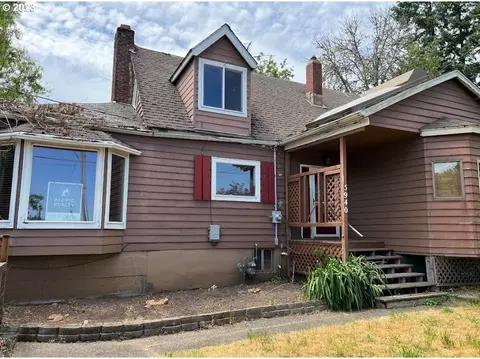 5940 NElliott Cir, Corvallis, OR 97330