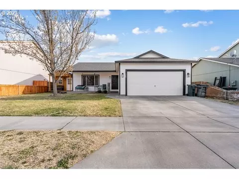 1508 Misty Dr, Hermiston, OR 97838