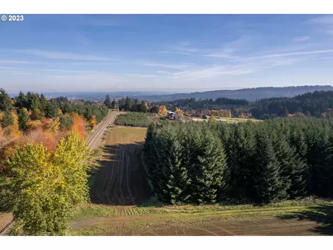 22120 SW Chapman Rd, Sherwood, OR 97140