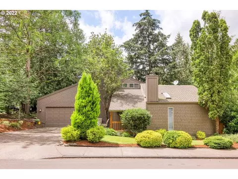 6805 SW Ventura Dr, Portland, OR 97223