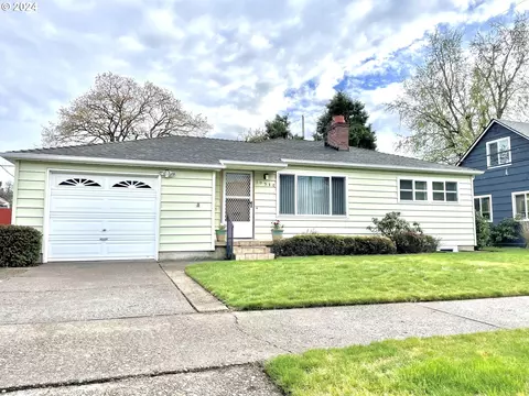 10930 NE Hancock St, Portland, OR 97220