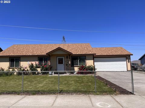 155 Pine Tree Ave, Umatilla, OR 97882