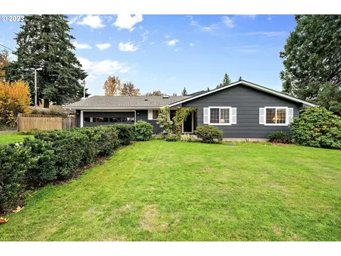 14168 S Livesay Rd, Oregon City, OR 97045