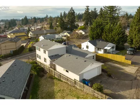 1407 Grand Blvd, Vancouver, WA 98661