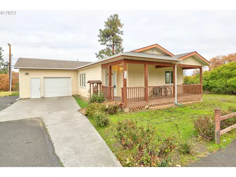 2114 W Scenic Dr, The Dalles, OR 97058