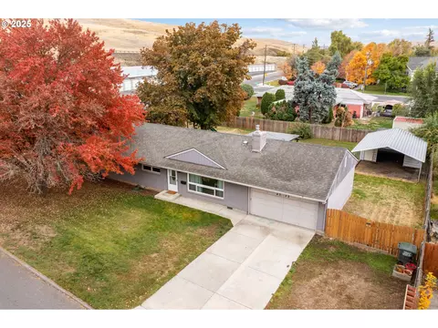 4032 SW Perkins Ave, Pendleton, OR 97801