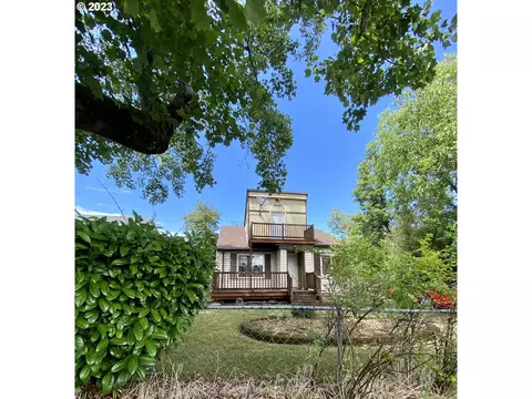 12507 SE Tibbetts St, Portland, OR 97236