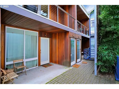 722 NW 24th Ave, Portland, OR 97210