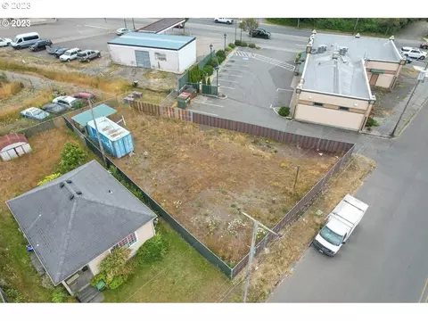 151 N Cammann St, Coos Bay, OR 97420