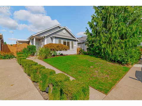 806 SE Rasmussen Blvd, Battle Ground, WA 98604