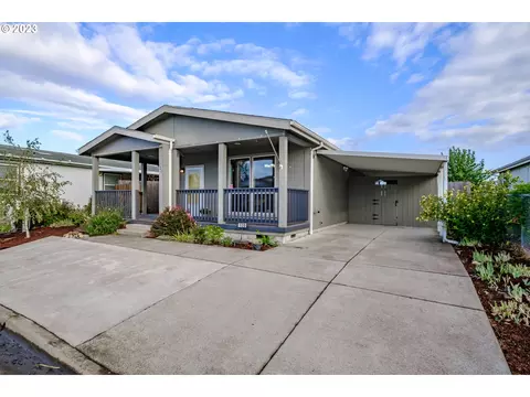 2020 S 12th St #120, Lebanon, OR 97355