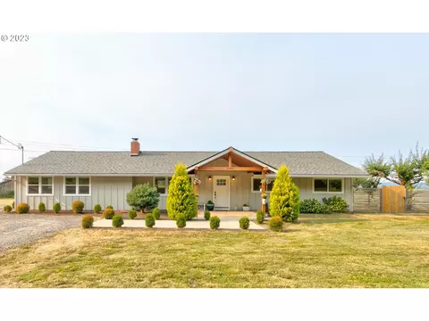 21541 S Arthur Rd, Oregon City, OR 97045
