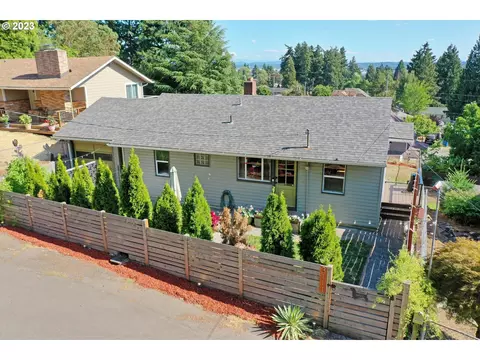 3111 E 13th Pl, Vancouver, WA 98661