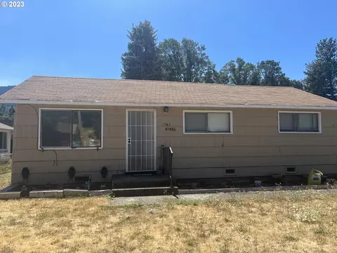 47886 W 1st St, Oakridge, OR 97463