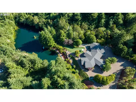 93472 W Mill Ln, Coos Bay, OR 97420