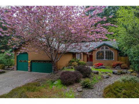 1060 NW Terrace St, Seal Rock, OR 97376
