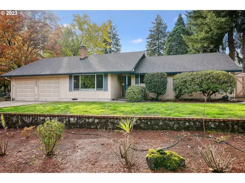 208 NW 83rd St, Vancouver, WA 98665