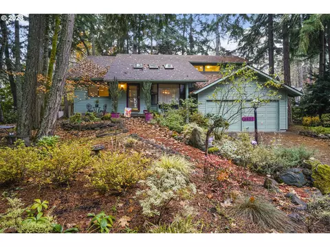 3431 Timberline Dr, Eugene, OR 97405