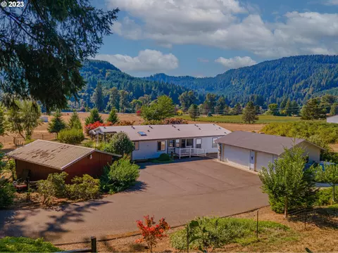 32359 State Highway 38, Elkton, OR 97436