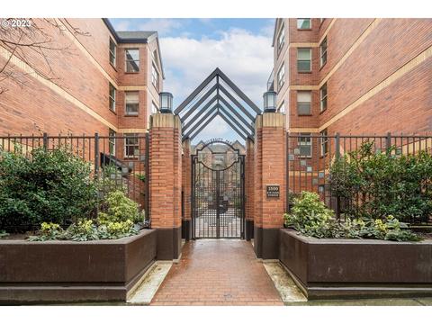 1500 SW Park Ave #421, Portland, OR 97201