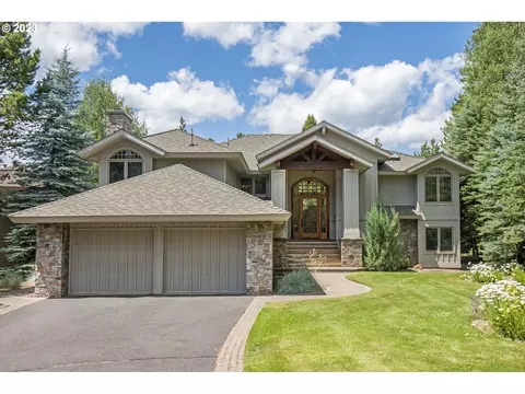 57618 Red Cedar Ln, Sunriver, OR 97707