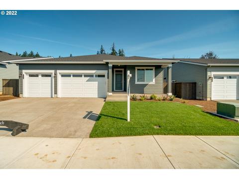 1616 NE Shell Rock Dr, Estacada, OR 97023