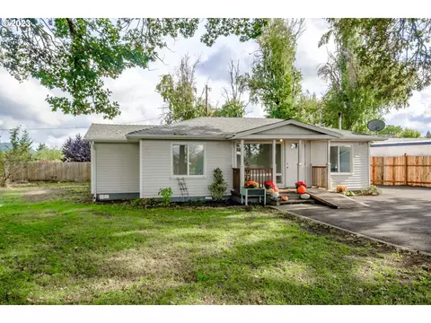 2121 Stoltz Hill Rd, Lebanon, OR 97355