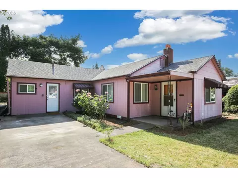 342 Kalmia St, Junction City, OR 97448