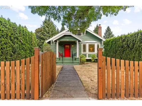 1735 G St, Washougal, WA 98671