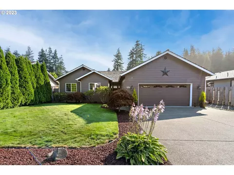 2125 Timberline Dr, Coos Bay, OR 97420