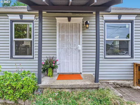 6106 SE 86th Ave, Portland, OR 97266