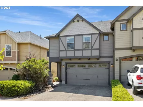13448 SE Autumnwood Ln, Happy Valley, OR 97086