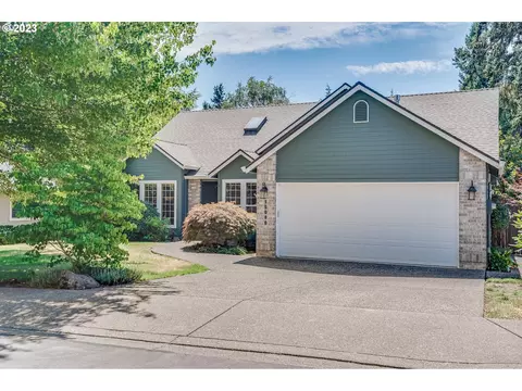 15080 SW Highpoint Dr, Sherwood, OR 97140