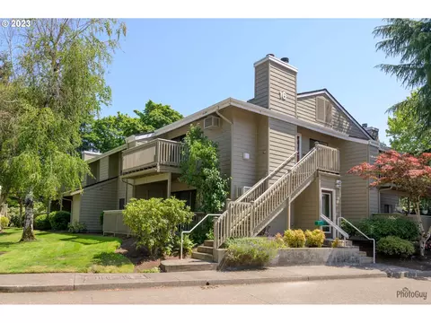 1965 Lake Isle Dr, Eugene, OR 97401