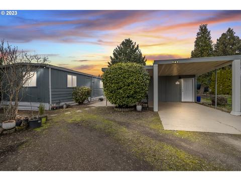 9295 SW Link St, Cornelius, OR 97113