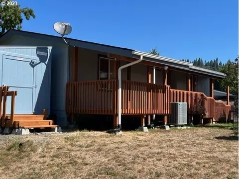 601 E Columbia River Hwy #26, Clatskanie, OR 97016