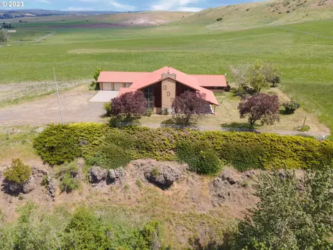 71481 Dougherty Loop, Wallowa, OR 97885
