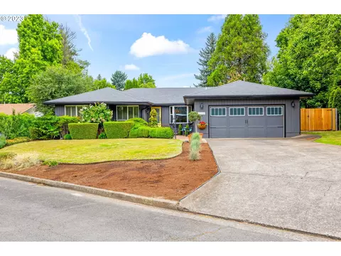 3555 Bardell Ave, Eugene, OR 97401