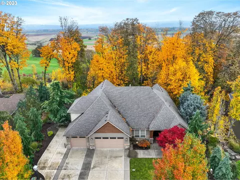 12512 NW 50th Dr, Vancouver, WA 98685