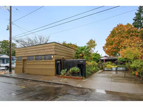 6401 SE Raymond St, Portland, OR 97206