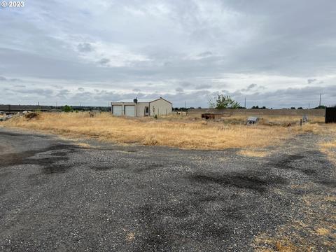 1102 W Linda Ave, Hermiston, OR 97838