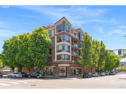 1620 NE Broadway St #412, Portland, OR 97232