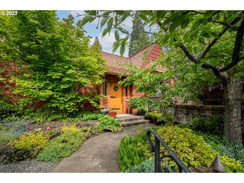 2731 SW Old Orchard Rd, Portland, OR 97201