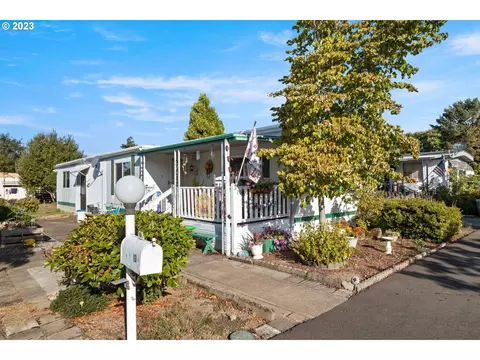 21016 SE Stark St #13, Gresham, OR 97030 photo 1